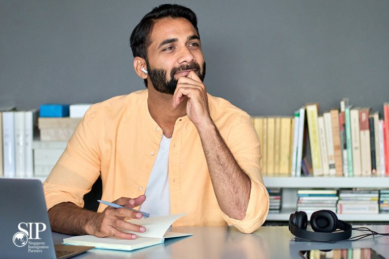 Guide To Applying For Singapore - Foreigner Planning And Researching For Singapore Permanent Eligibility 768x512 